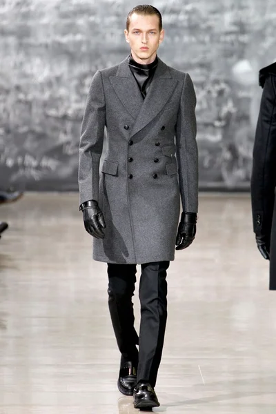 Look 9
